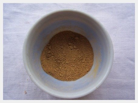 organic-sandalwood-powder