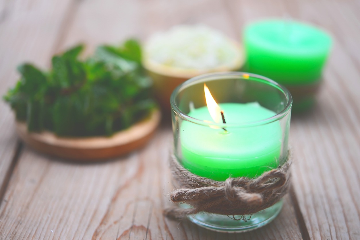 green candle peppermint aroma candle